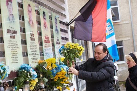 Ніхто не забутий: у Франківську відкрили пам'ятні дошки ще чотирьом Героям
