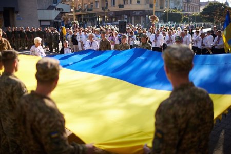 Подвійне свято: у Франківську підняли Державний Прапор і відкрили комунальний заклад «Дім воїна»